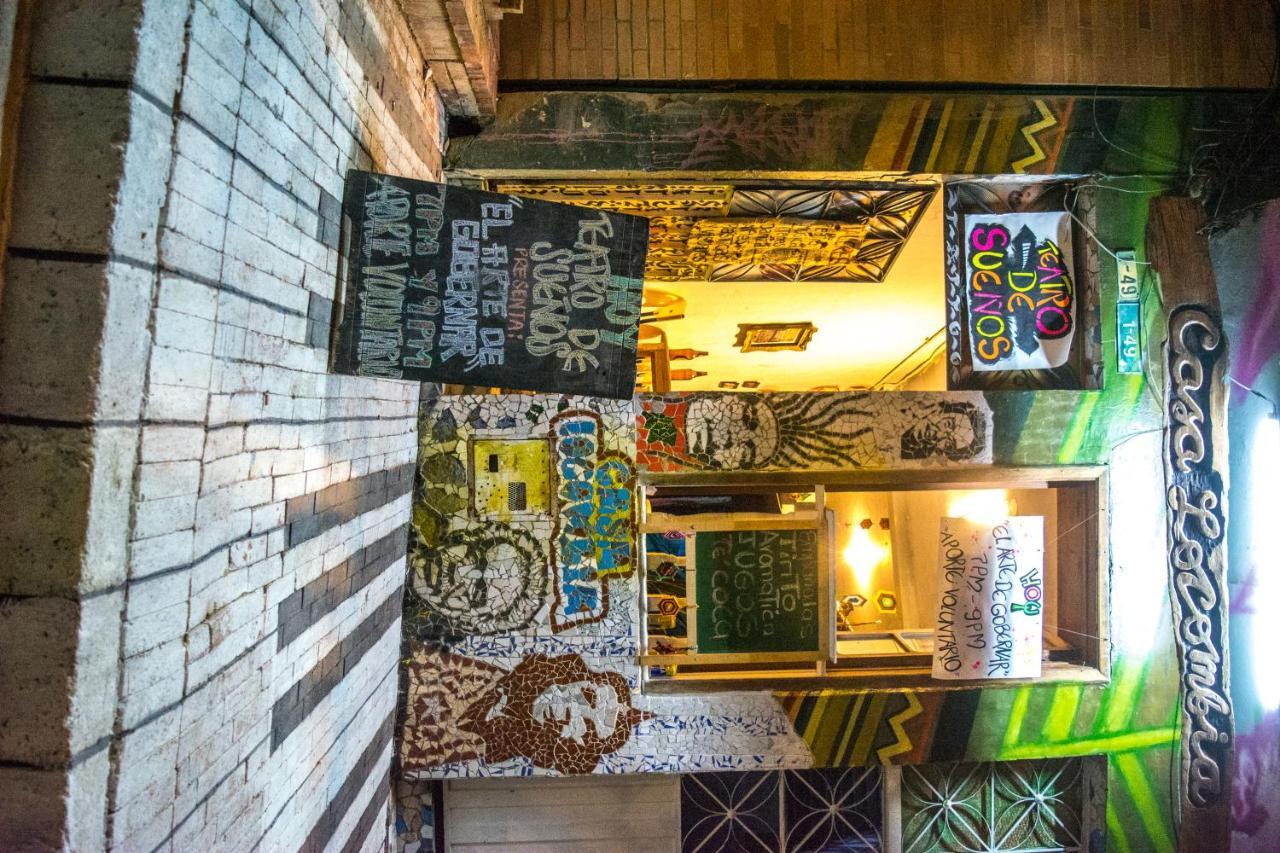 Hostal Casa Locombia Bogota Exterior photo